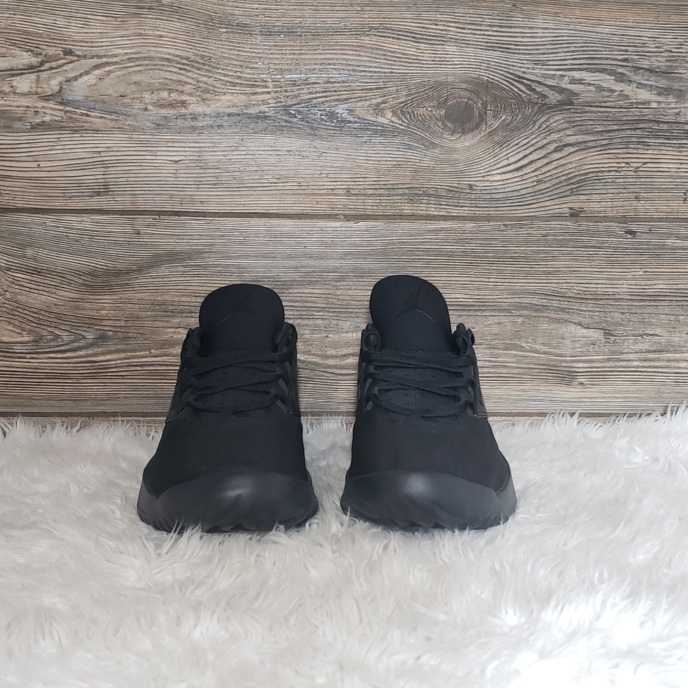 New Nike Jordan Proto Lyte Triple Black Sneakers - Picture 2 of 8